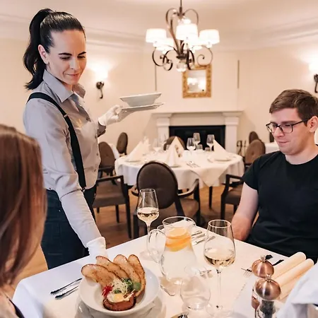 Penzion Krone Svätý Jur