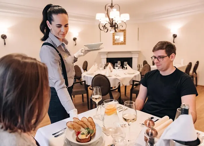 Konukevi Krone Svätý Jur